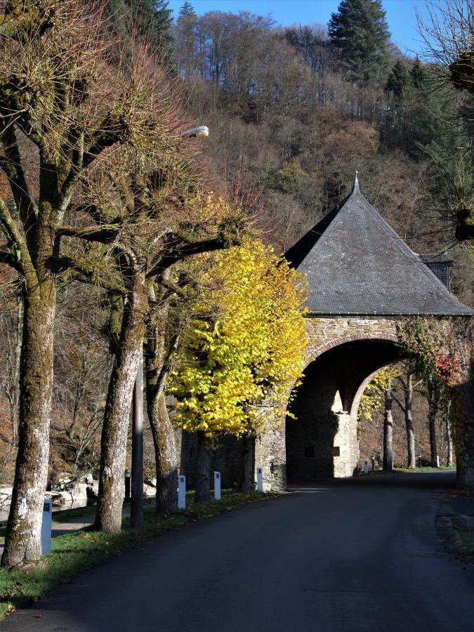 Вілла Au Charme Du 13 Faubourg De France A Буйон Екстер'єр фото
